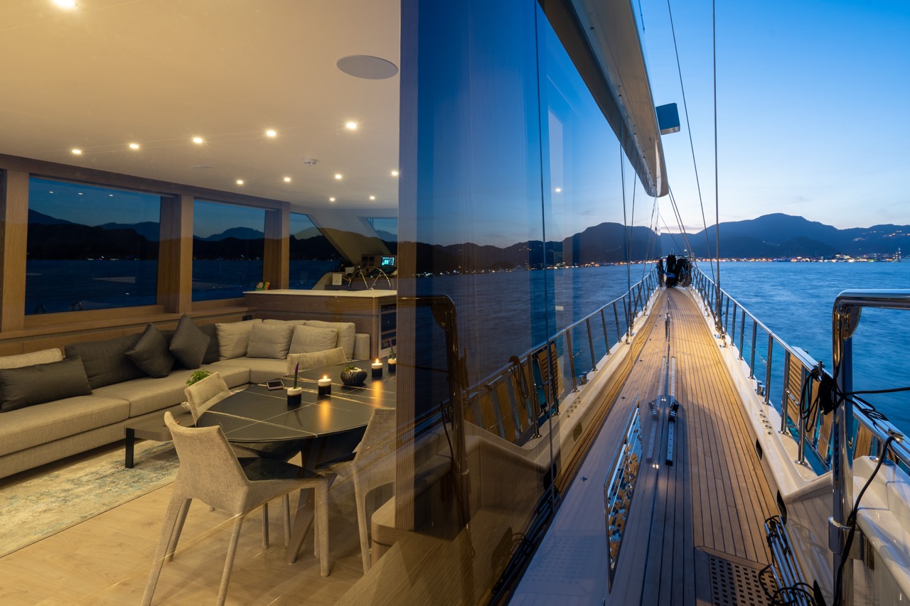 MOTORSAILOR GOOD LIFE — photo 24