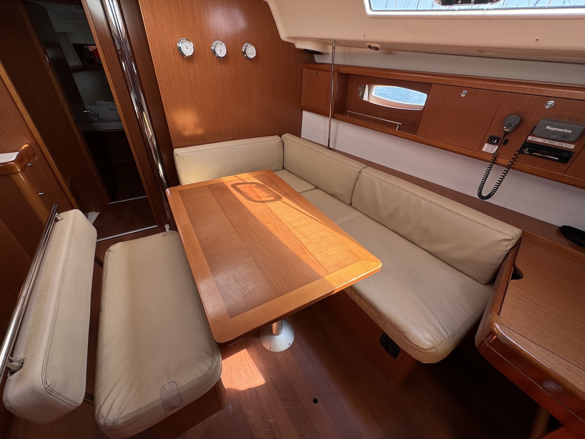Oceanis 43 — photo 16