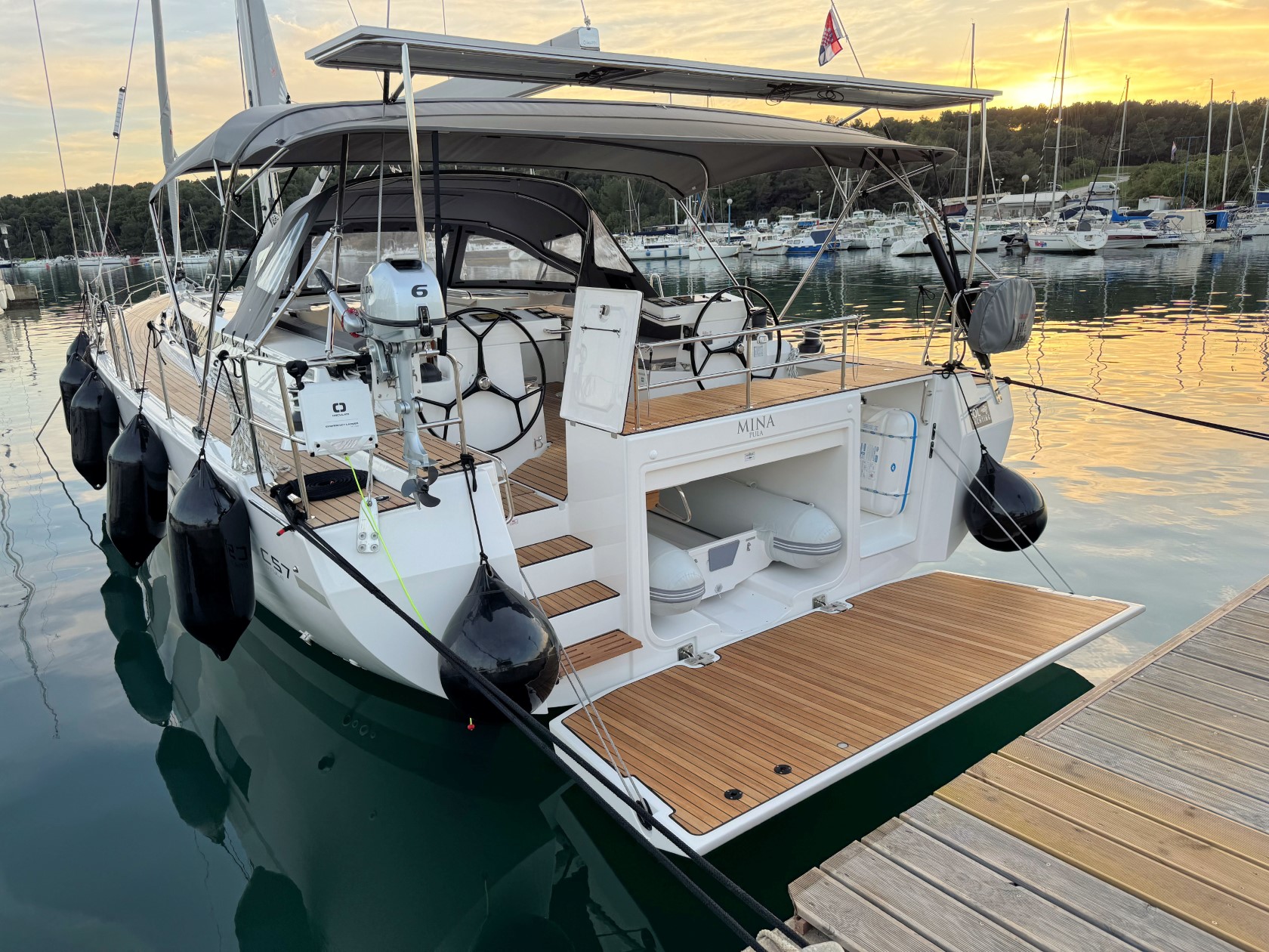 Bavaria C57 Style — photo 42