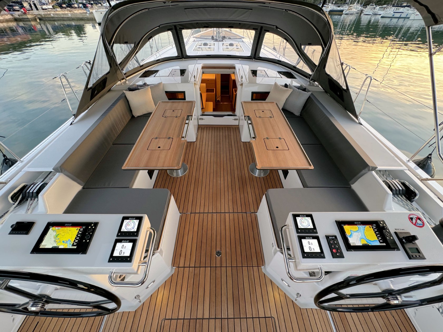 Bavaria C57 Style — photo 6