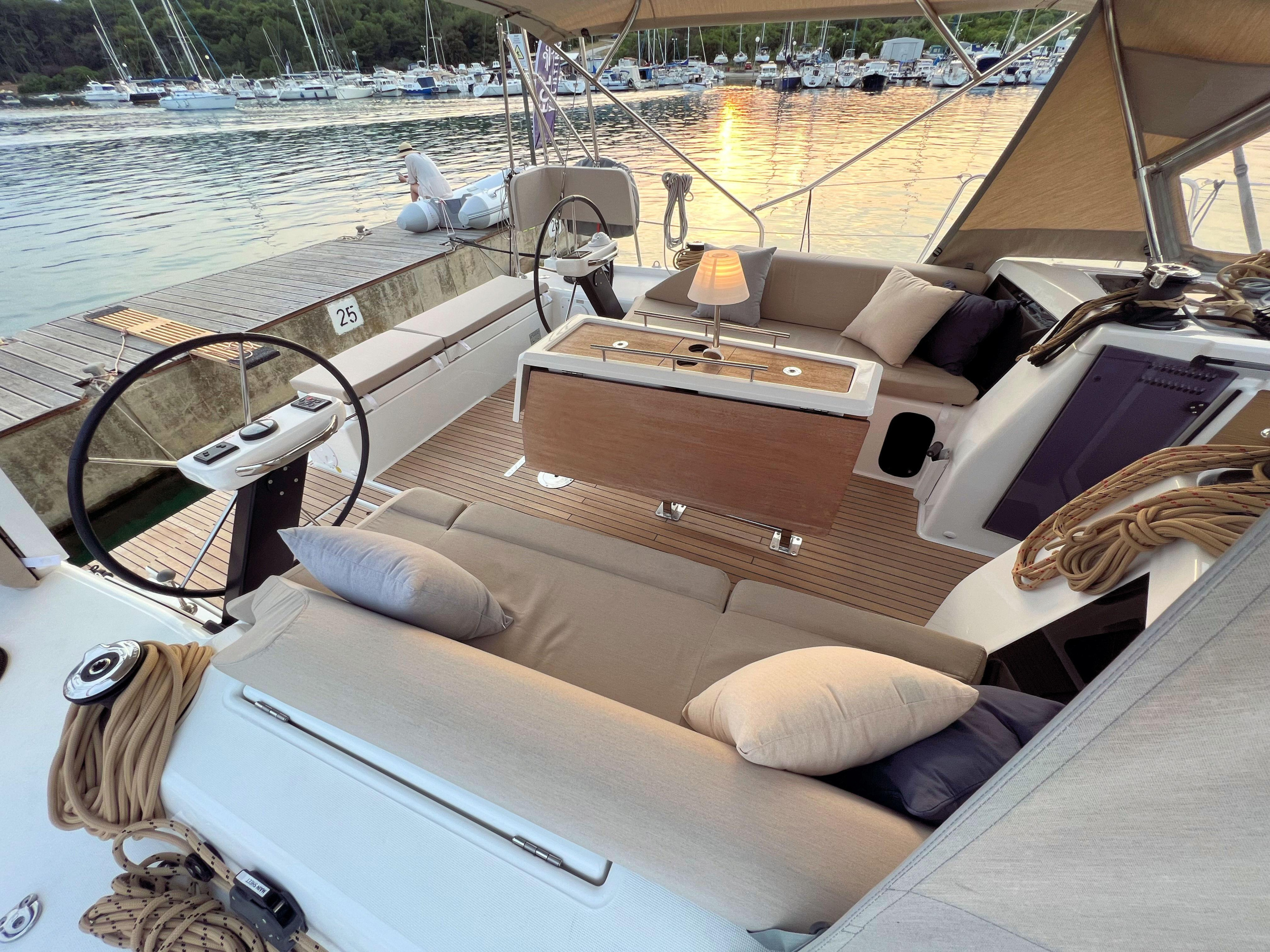 Dufour 430 Grand Large — photo 15