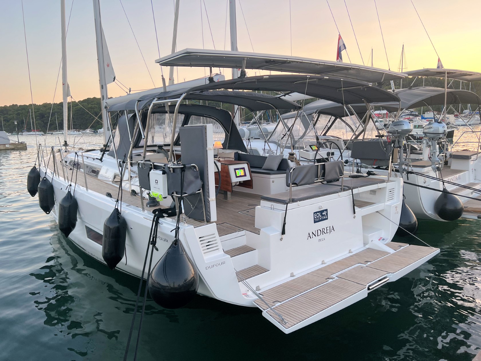 Dufour 470 Grand Large — photo 37
