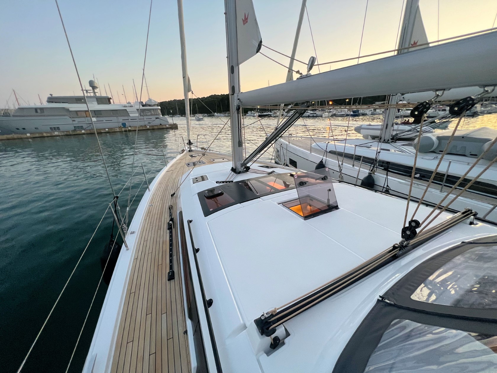 Dufour 470 Grand Large — photo 6