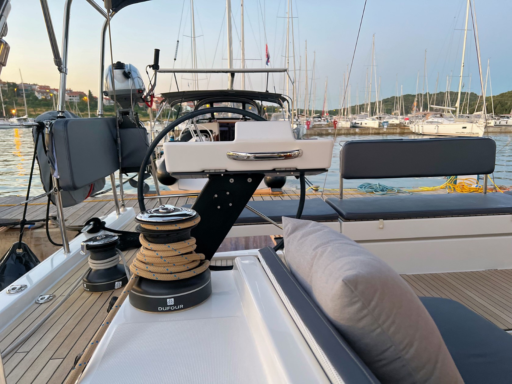 Dufour 470 Grand Large — photo 28