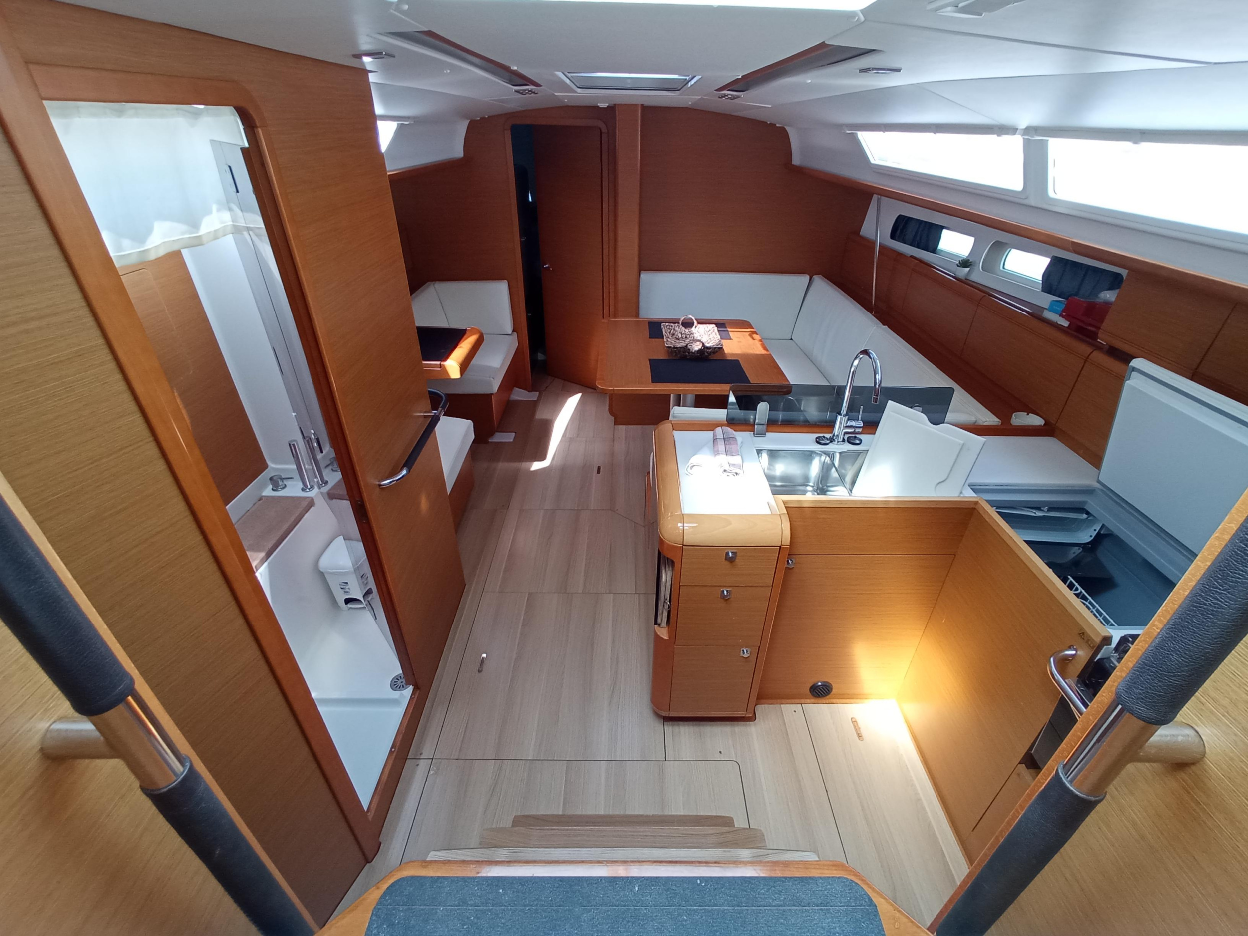 Sun Odyssey 409 — photo 2