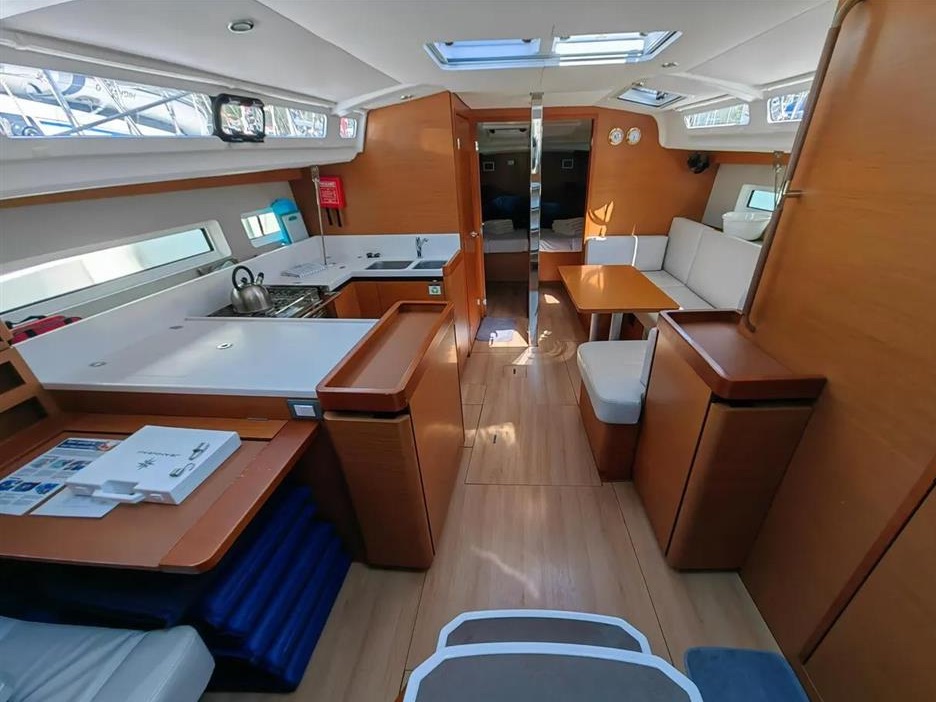 Sun Odyssey 440 (4 cab) — photo 15