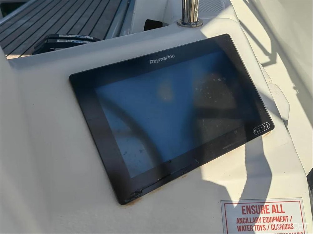 Sun Odyssey 440 (4 cab) — photo 8