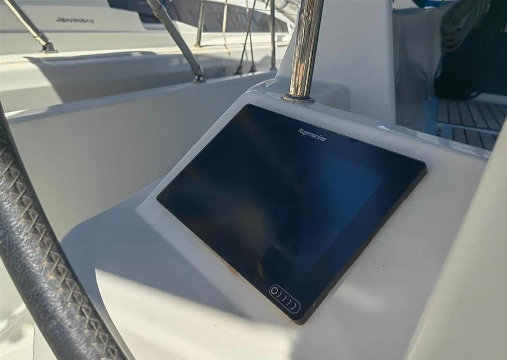 Sun Odyssey 440 (4 cab) — photo 9