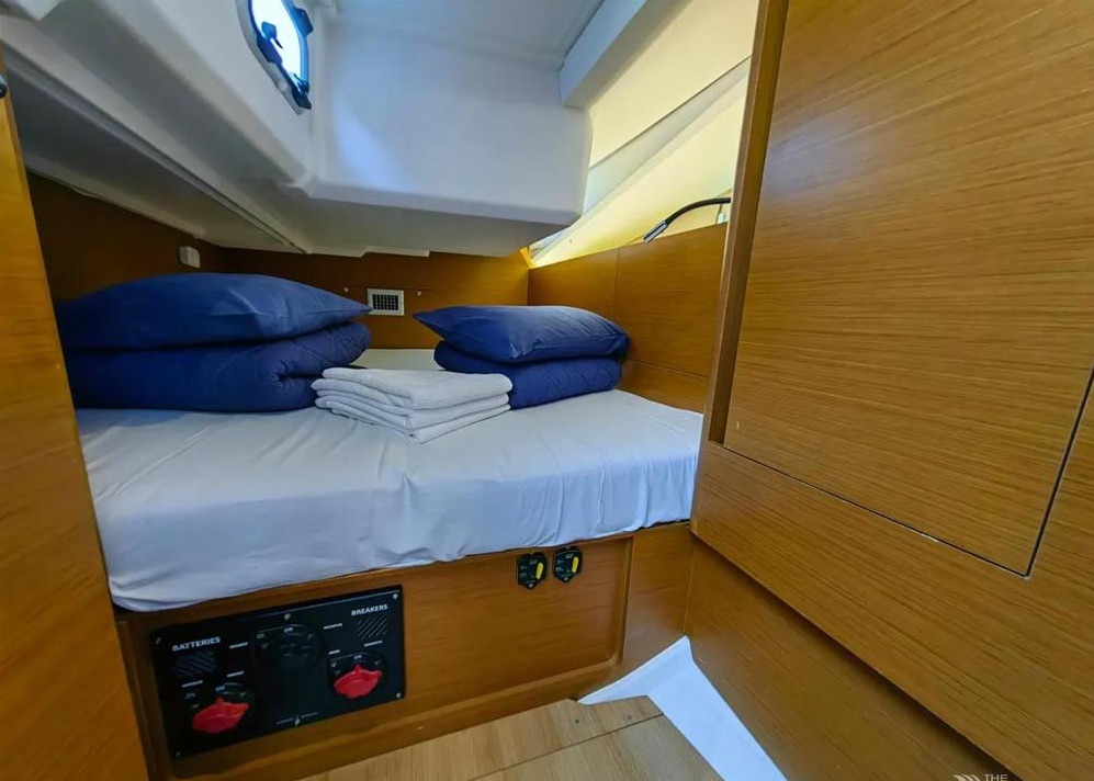 Sun Odyssey 440 (4 cab) — photo 21