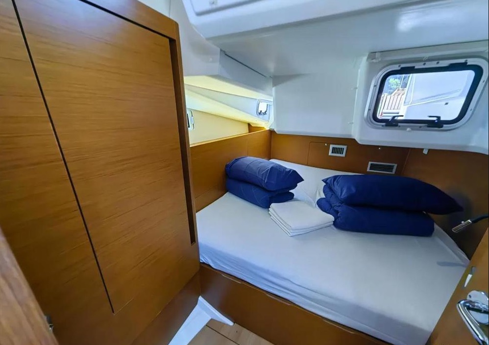 Sun Odyssey 440 (4 cab) — photo 14