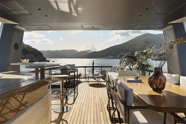 Azimut 82 Fly — photo 4