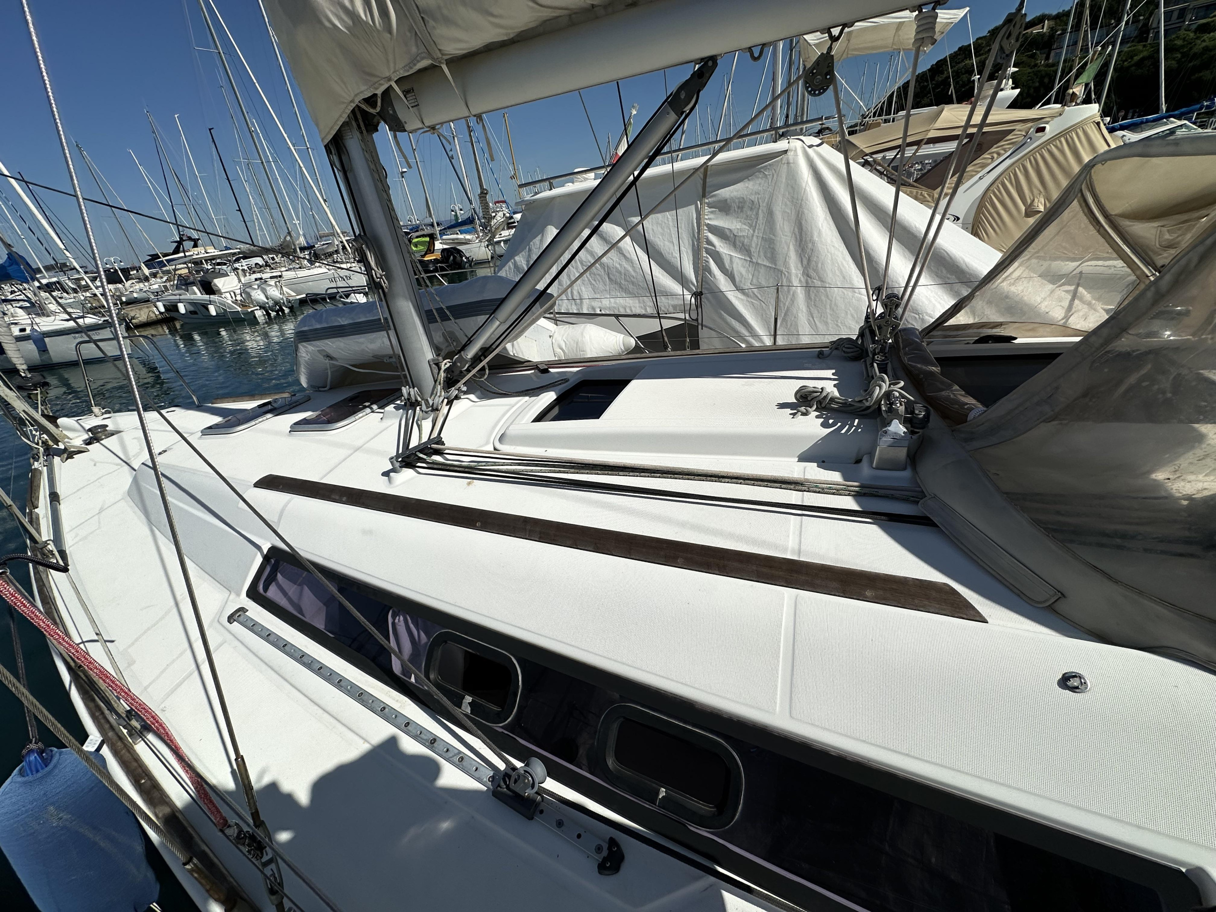 Oceanis 34 — photo 26