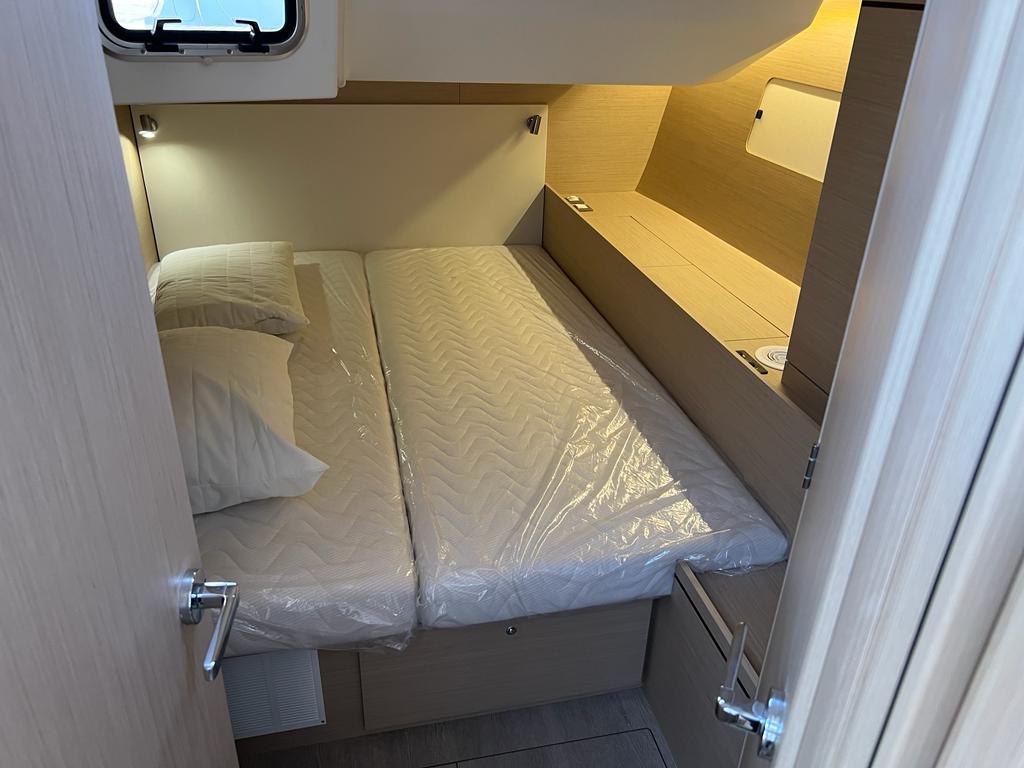 Oceanis 51.1 — photo 18