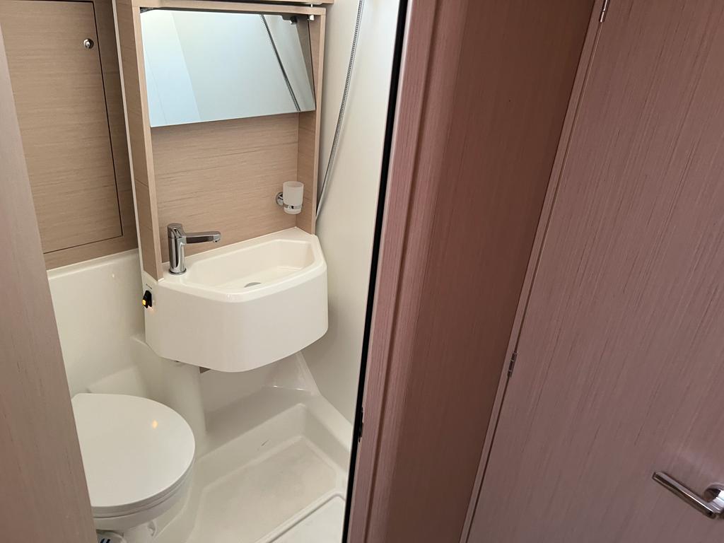 Oceanis 51.1 — photo 25