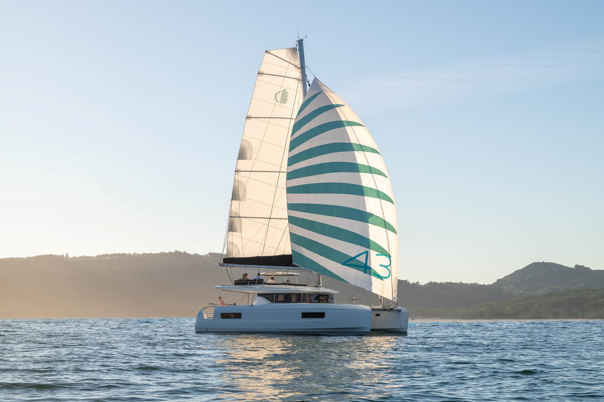 Lagoon 43 — photo 2