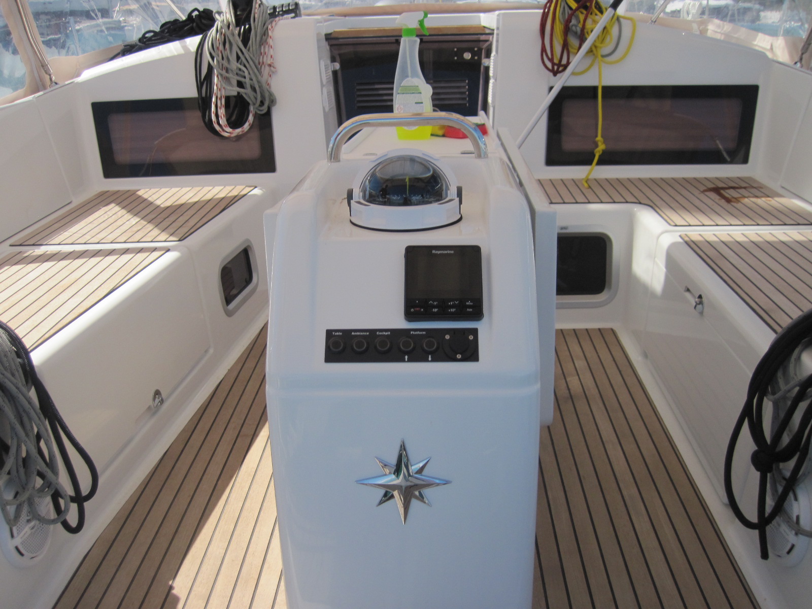 Sun Odyssey 440 — photo 11