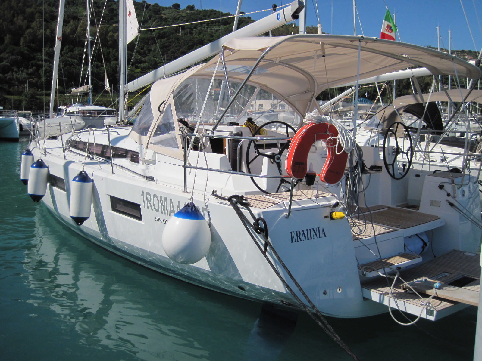 Sun Odyssey 440 — photo 1