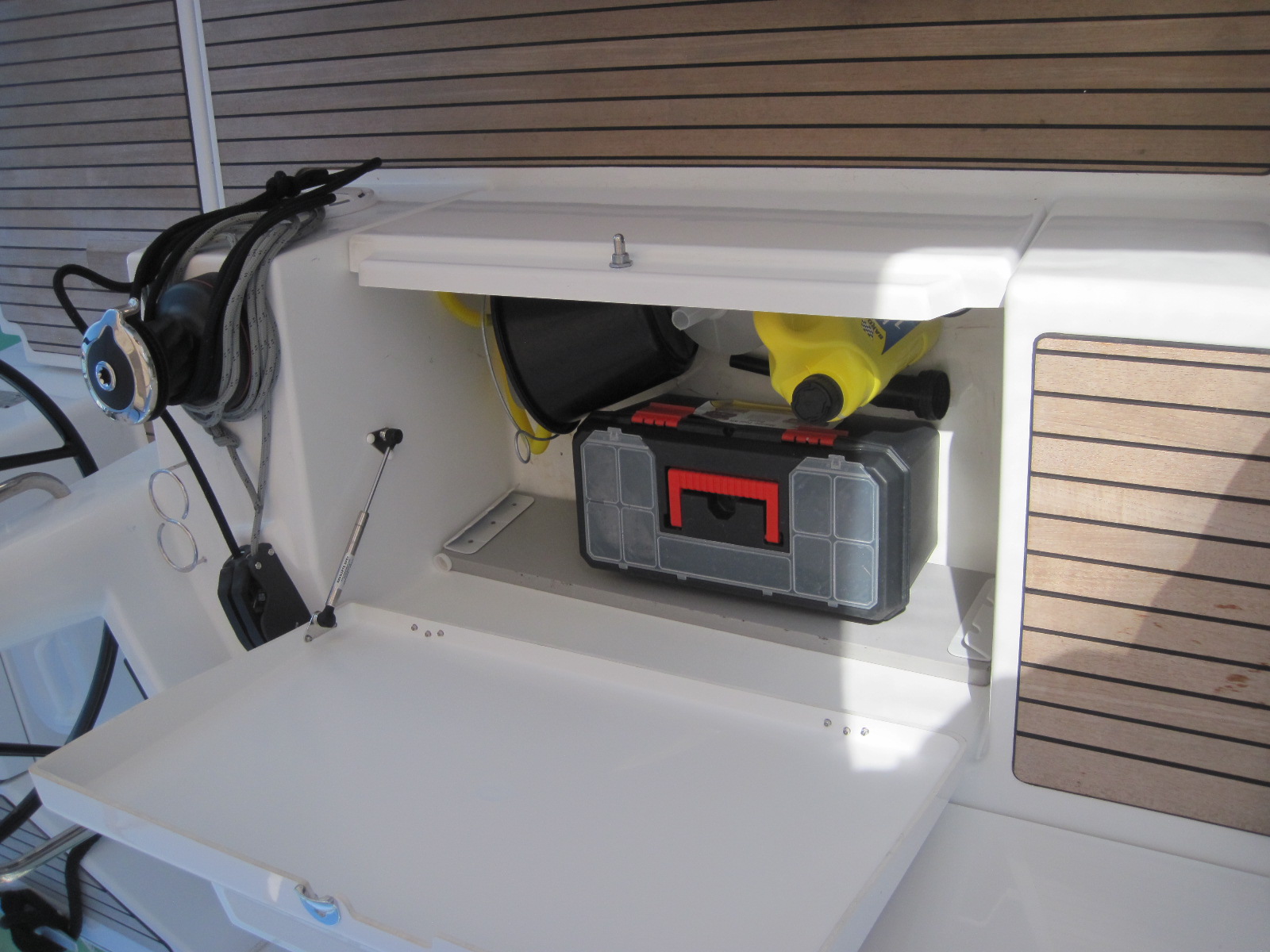 Sun Odyssey 440 — photo 15