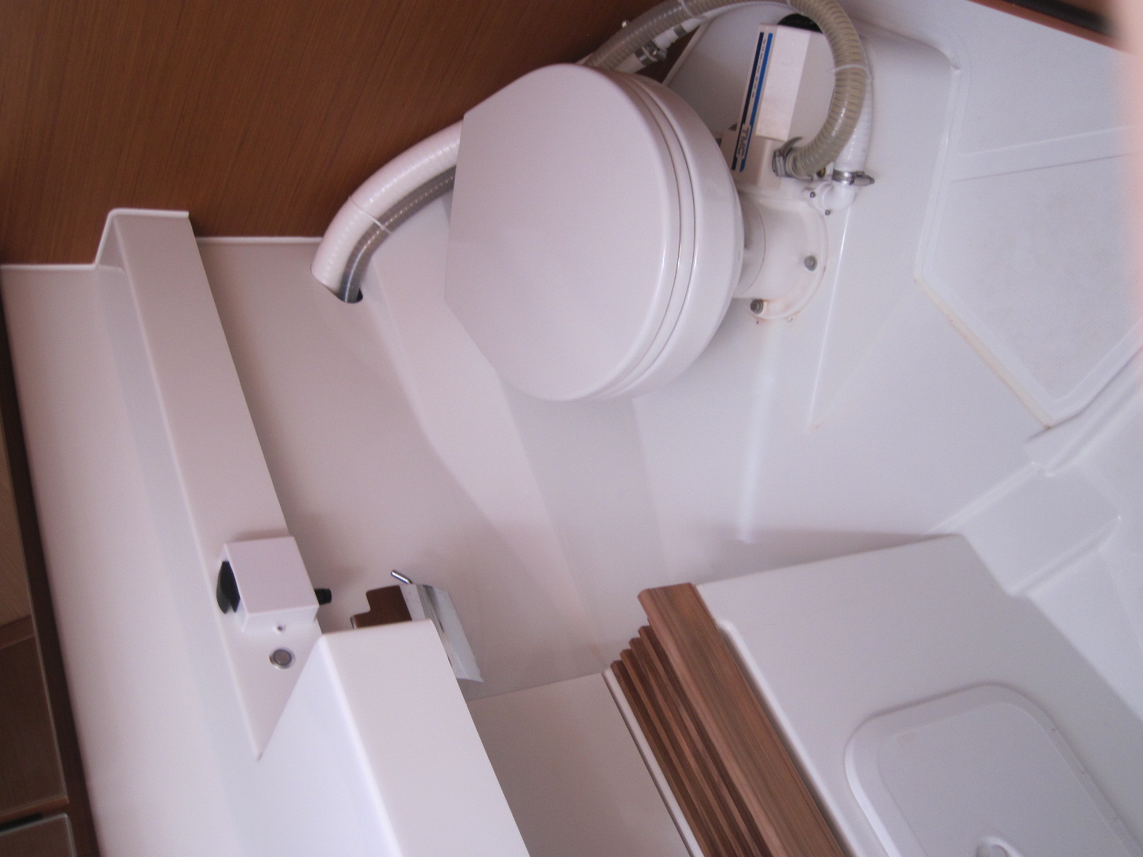 Sun Odyssey 440 — photo 3