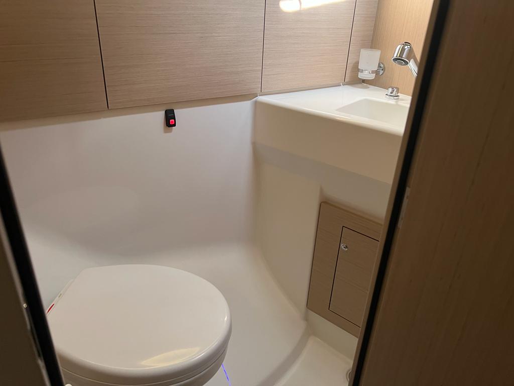 Oceanis 40.1 — photo 10