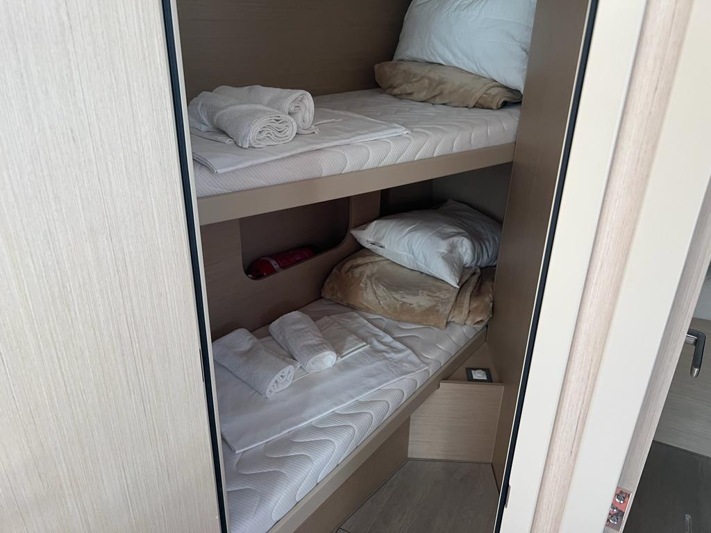 Oceanis 40.1 — photo 11