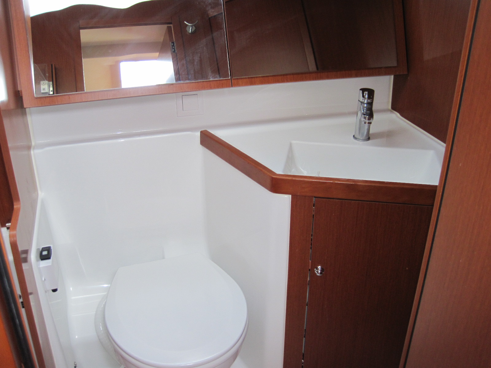 Oceanis 41.1 — photo 28