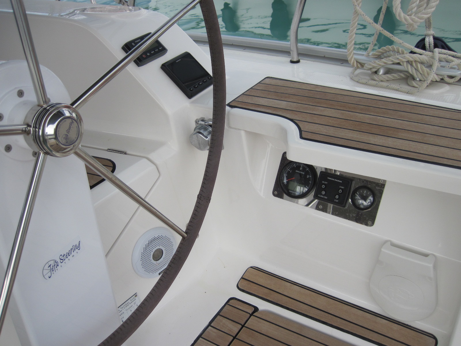 Bavaria Cruiser 41 — photo 26