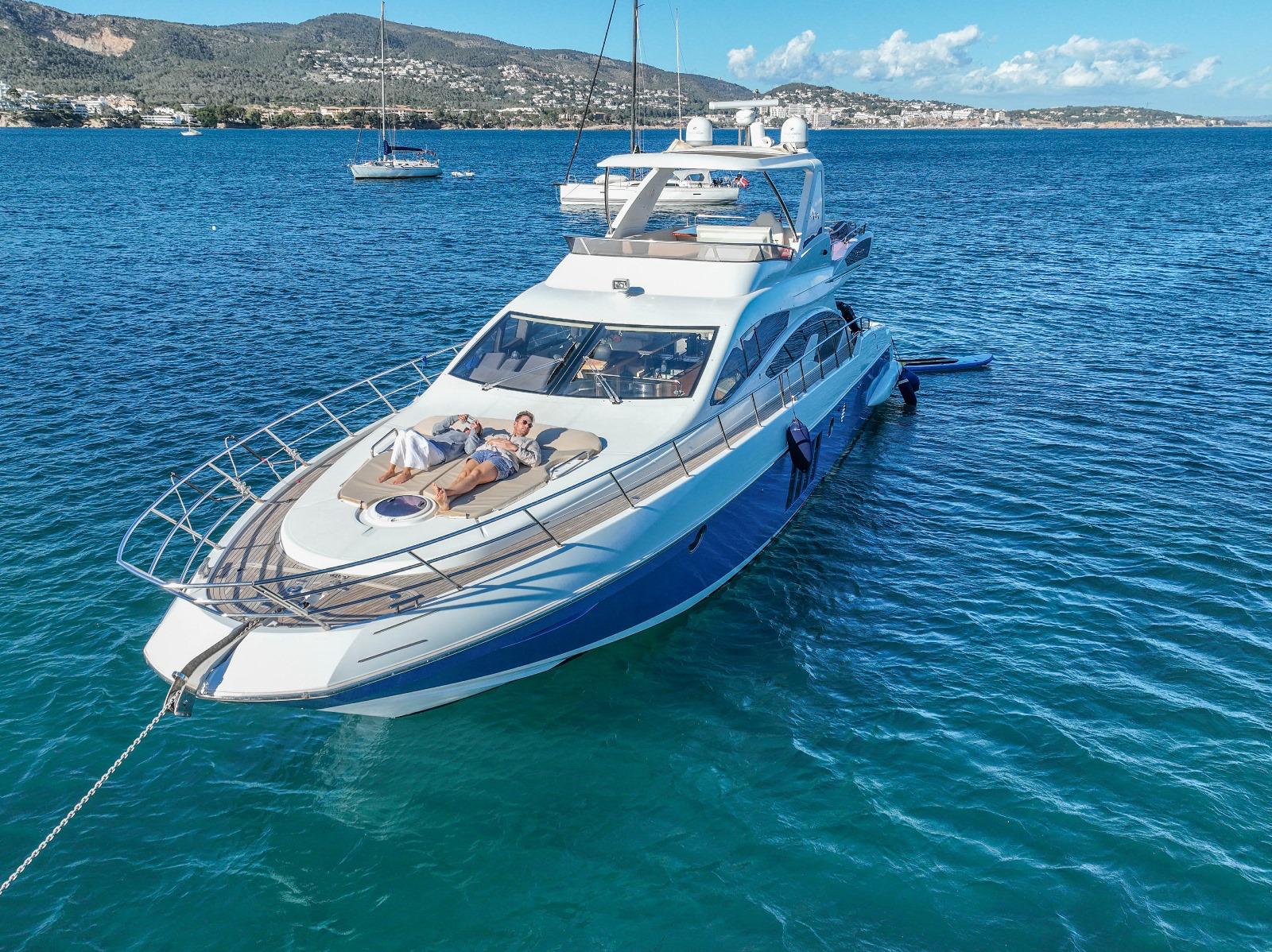 Azimut 64 — photo 8