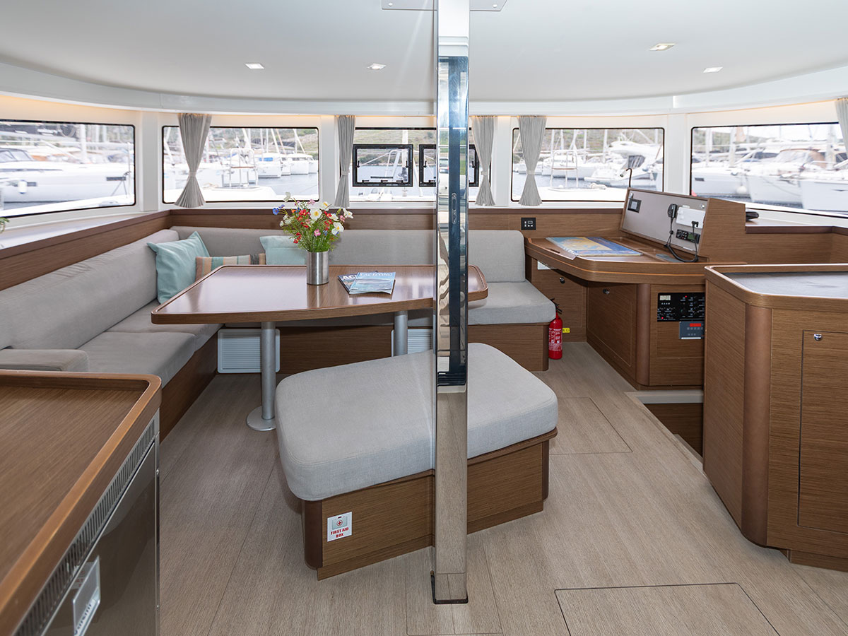 Lagoon 42 — photo 18