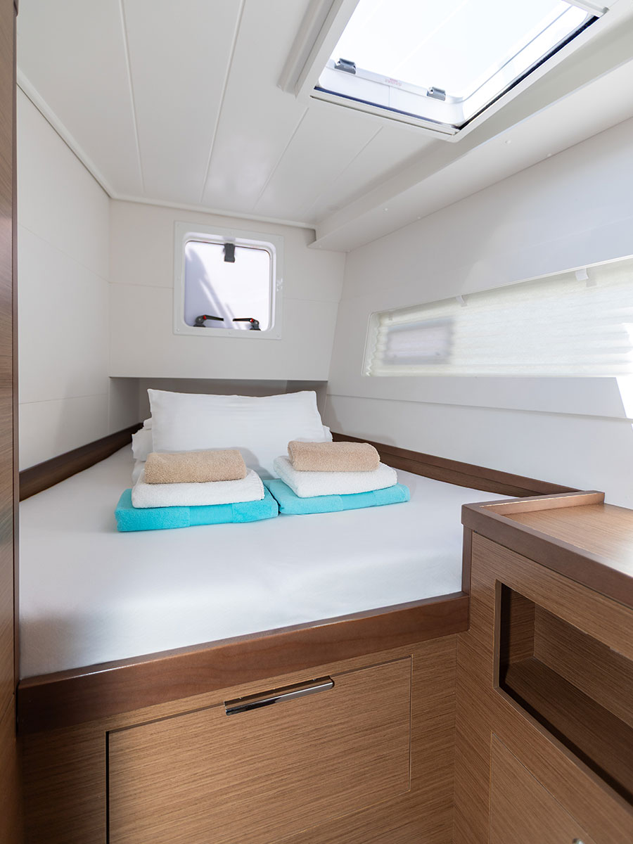 Lagoon 40 — photo 15