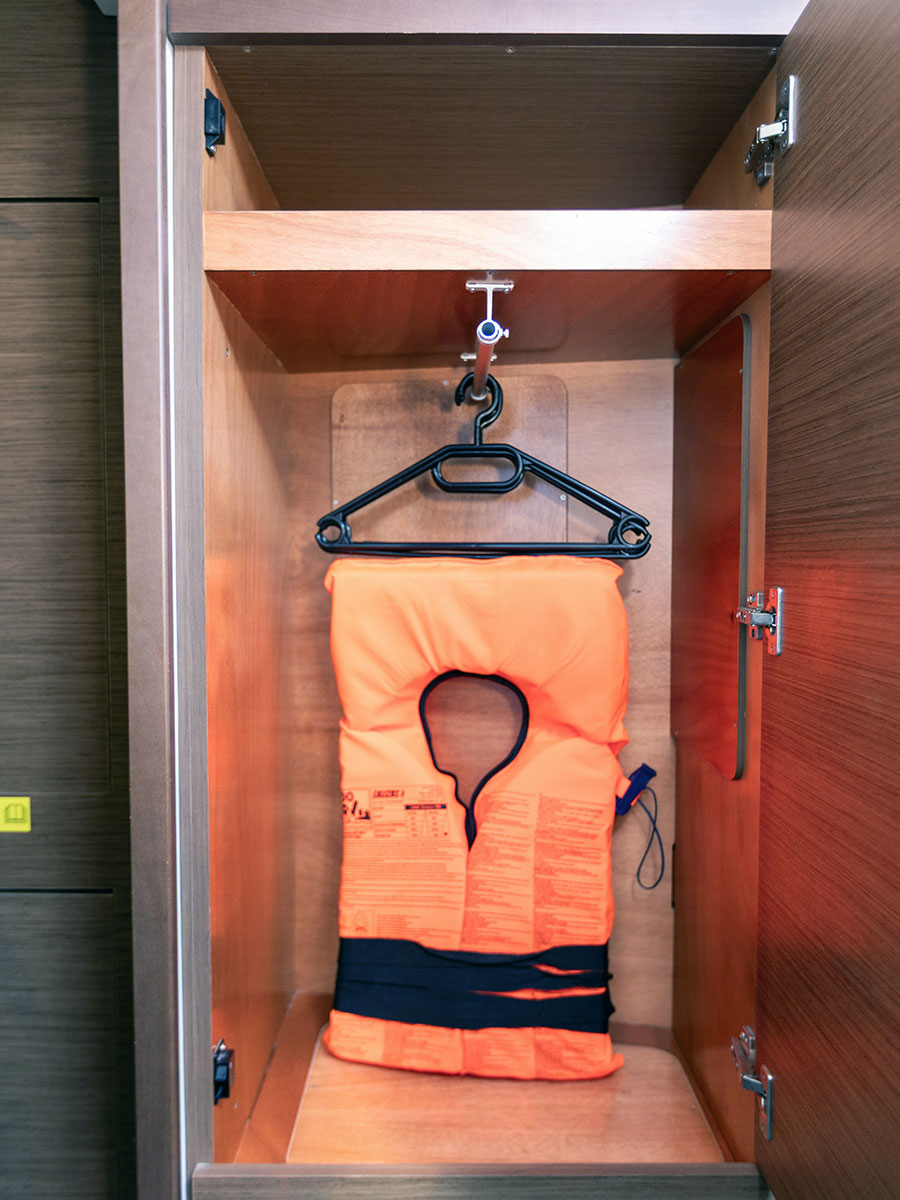 Lagoon 40 — photo 13