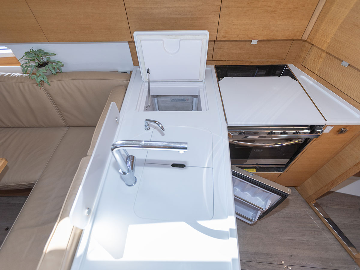 Elan E5 — photo 25