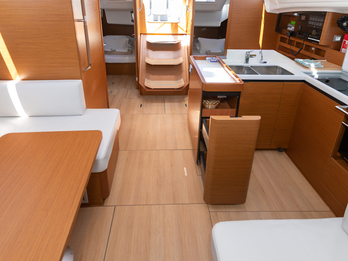 Sun Odyssey 410 — photo 6