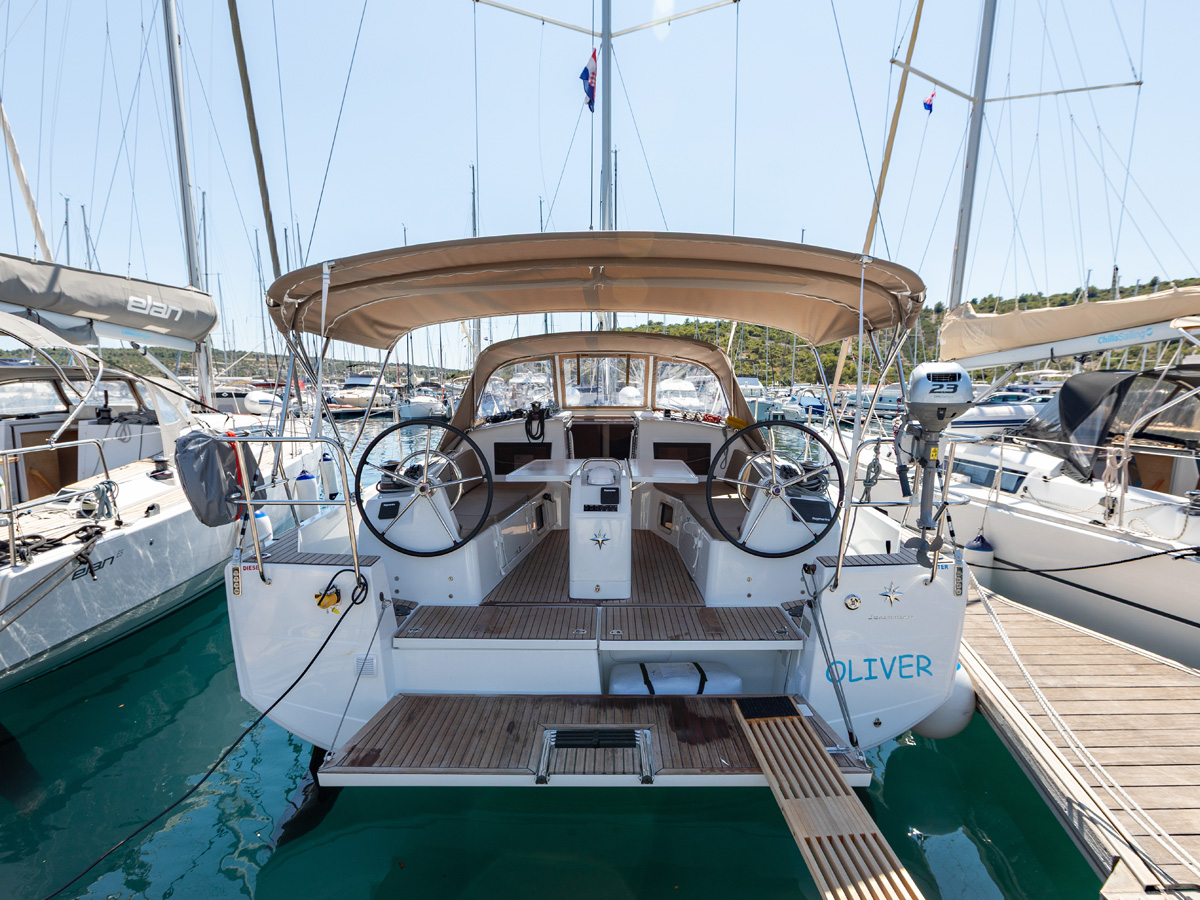 Sun Odyssey 410 — photo 8