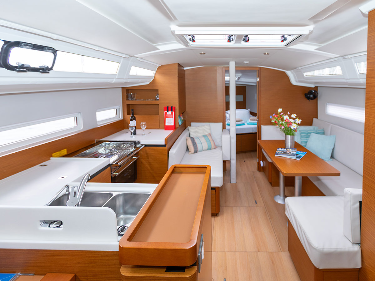 Sun Odyssey 410 — photo 4