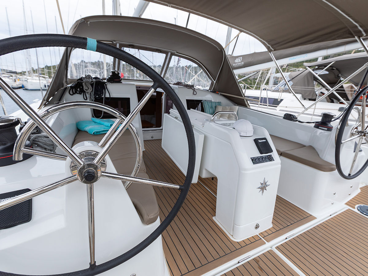 Sun Odyssey 410 — photo 3