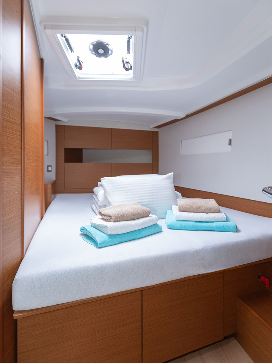 Sun Odyssey 410 — photo 17