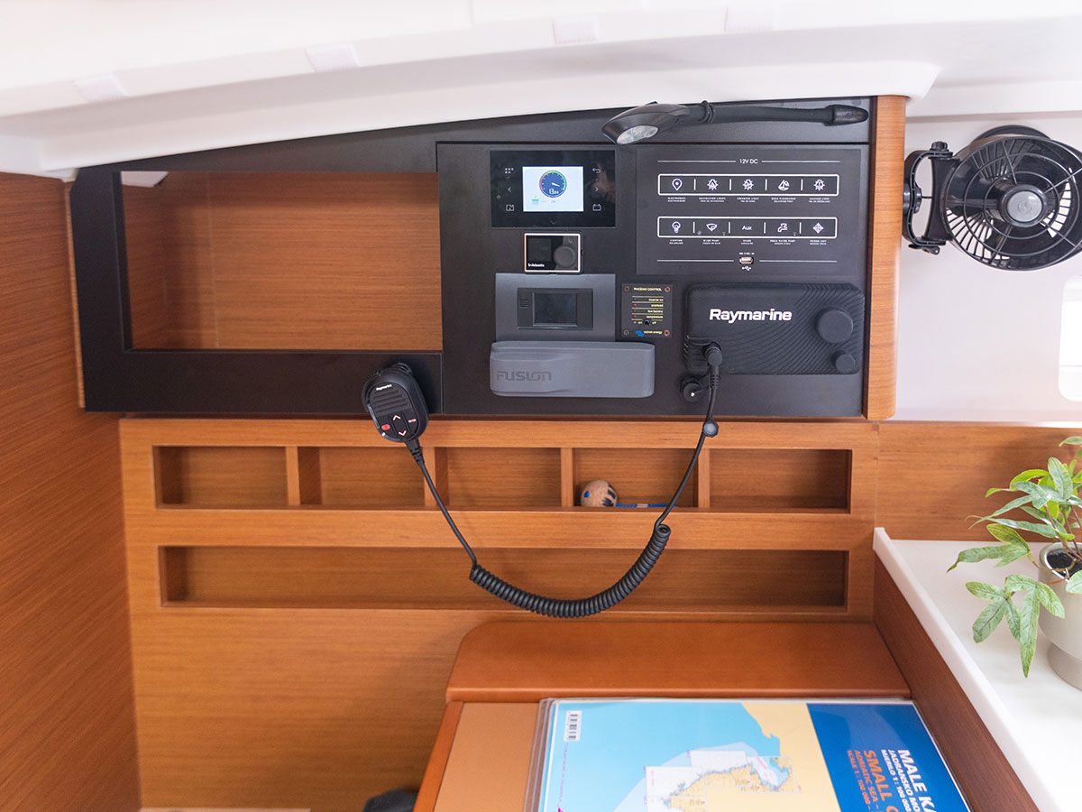 Sun Odyssey 410 — photo 13