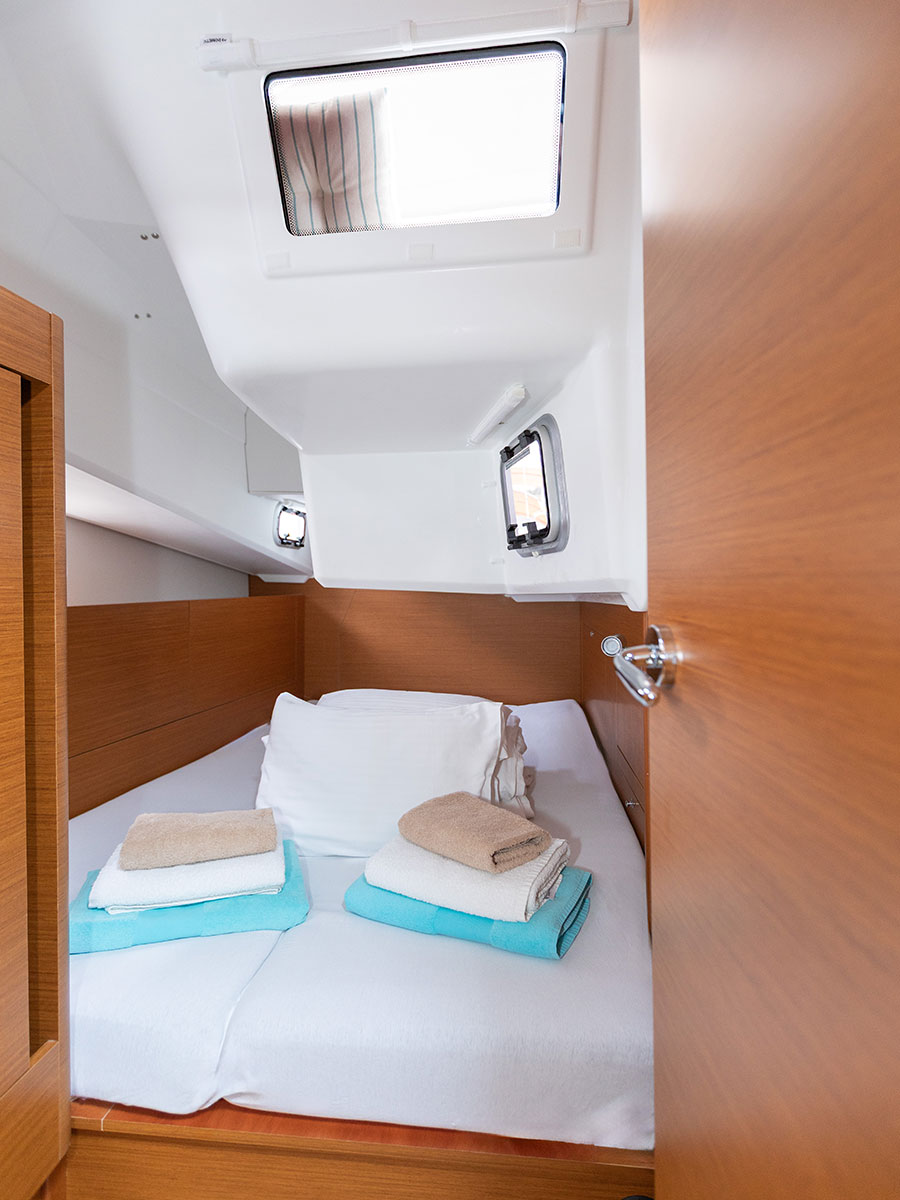 Sun Odyssey 410 — photo 18