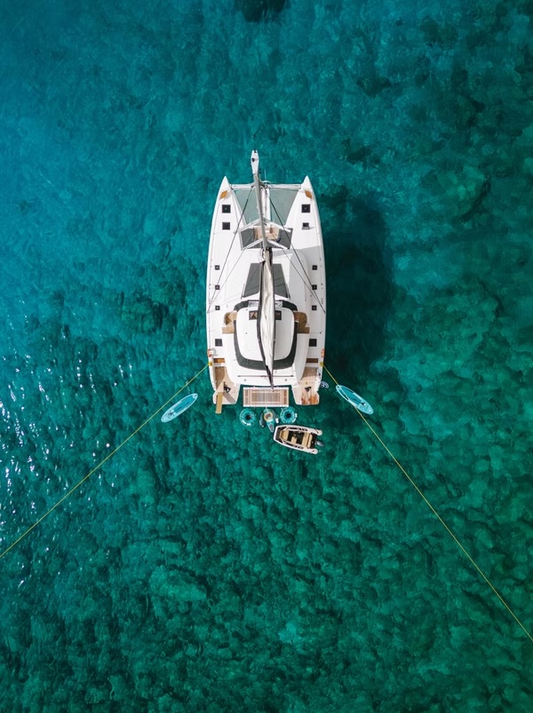 Lagoon 51 — photo 35