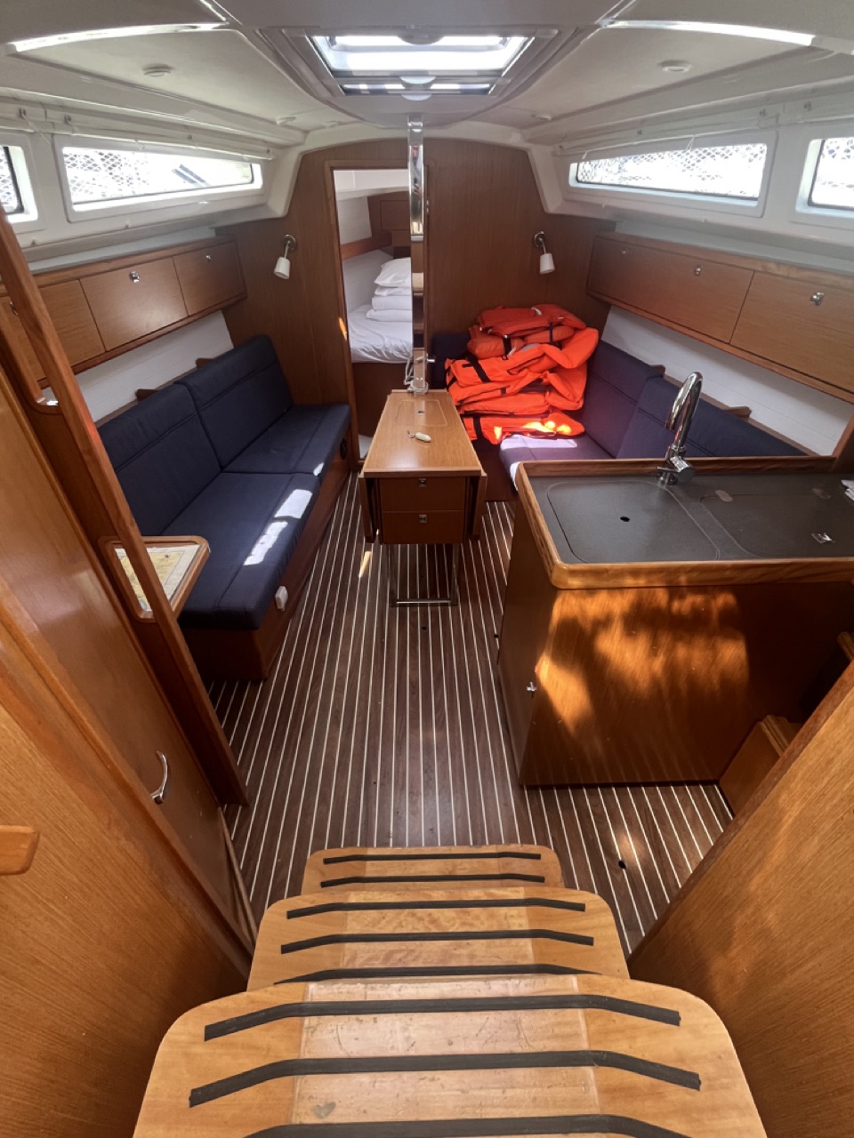 Bavaria Cruiser 34 — photo 21