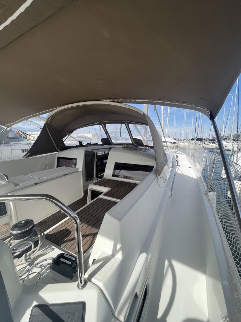 Sun Odyssey 440 — photo 6