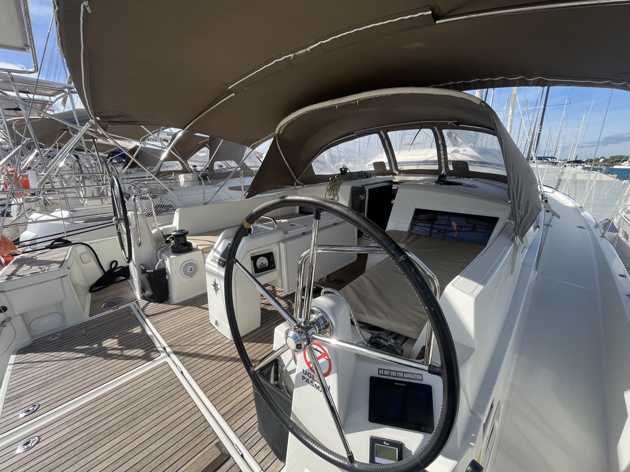 Sun Odyssey 490 — photo 17