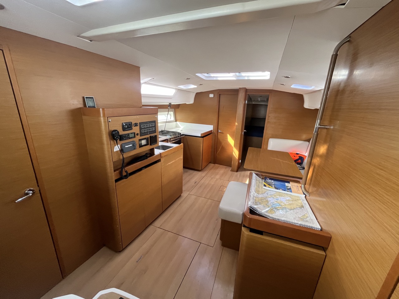 Sun Odyssey 490 — photo 3