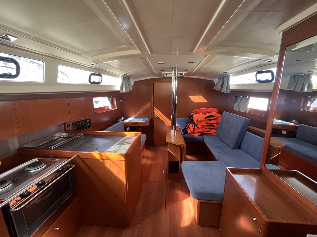 Oceanis 41.1 — photo 8
