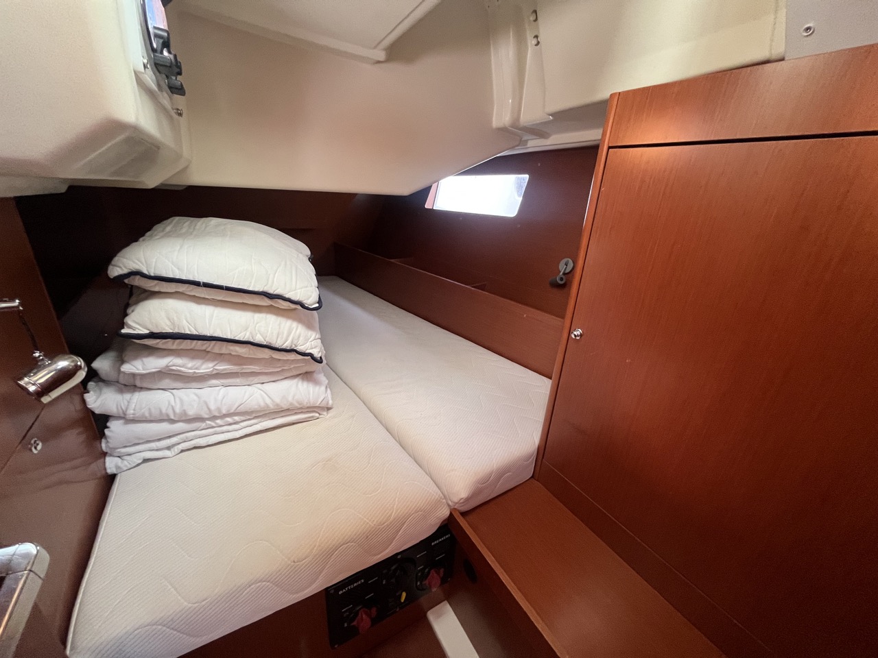 Oceanis 41.1 — photo 11