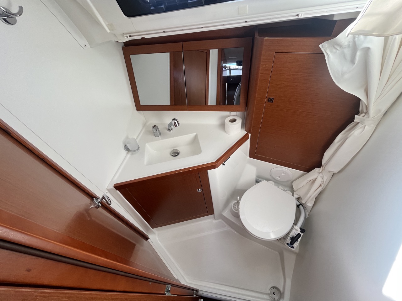 Oceanis 45- 4 cab — photo 12