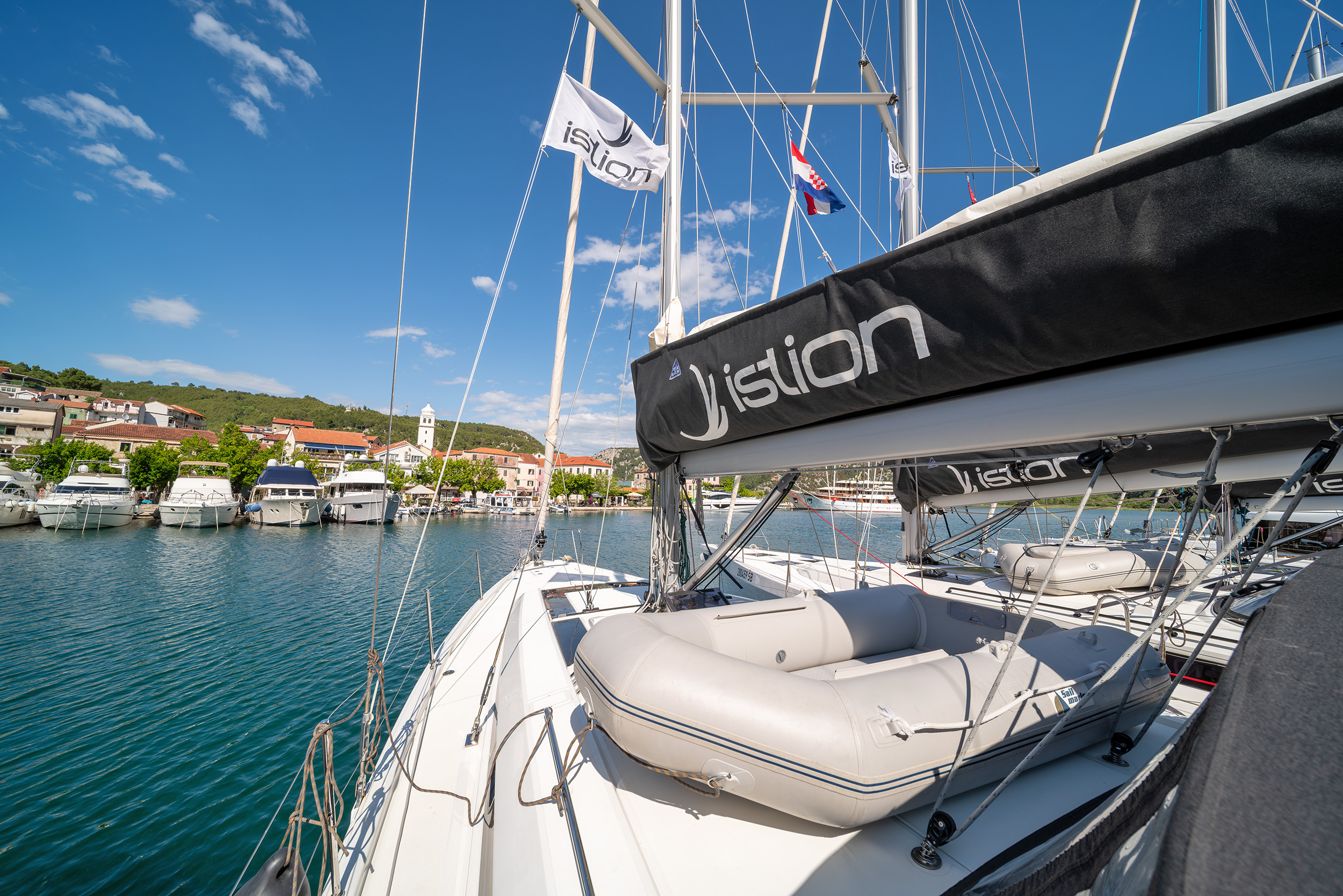 Oceanis 46.1 — photo 10