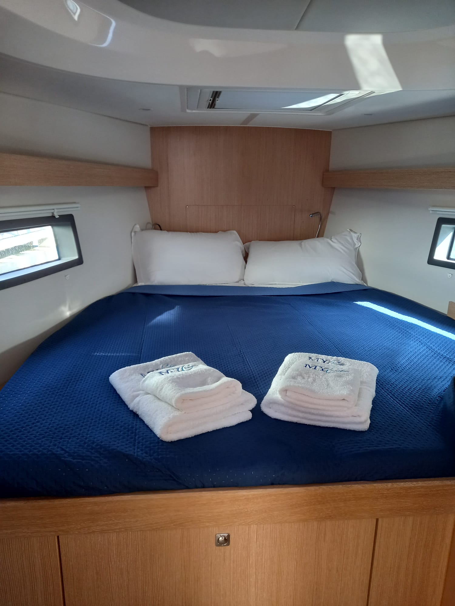 Bavaria C42 — photo 7