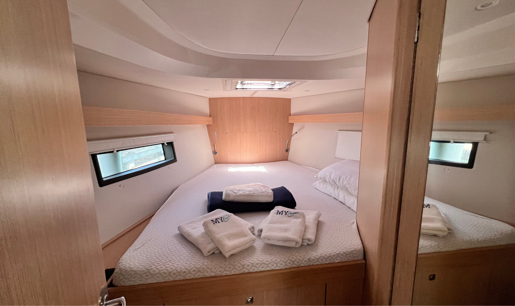 Bavaria C42 — photo 4